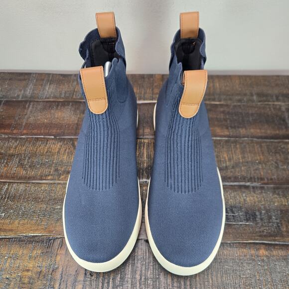 NEW Vessi Weekend Chelsea Mens Size 9 Waterproof Shoes Sea on Off White main image 13